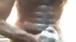 استعراض السادية: شاب مستقيم يسيطر على شريكه المقيد والمثير