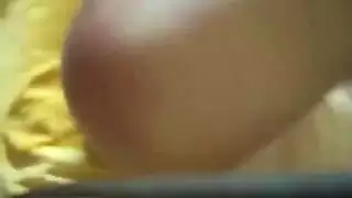 أجساد عربية مدهونة في جنس صريح