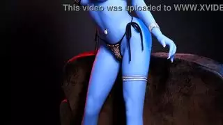 دمية جنسية جاهزة للإباحية: جسد متعرج، أثداء مثالية، مؤخرة كبيرة لرغباتك الإباحية