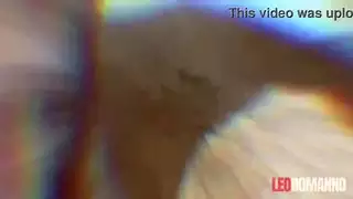 برازيلية ذات أثداء كبيرة تُضرب من قبل نجم البورنو ليو رومانو