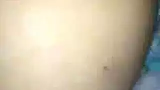 لحس كس مبلول واستعراض البول الذهبي