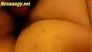 فتاة ممتلئة ومثيرة تتعرض لضربات قوية