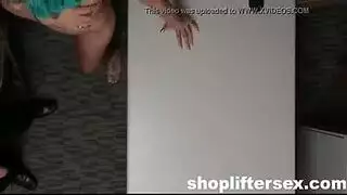 عقاب القص المنبر